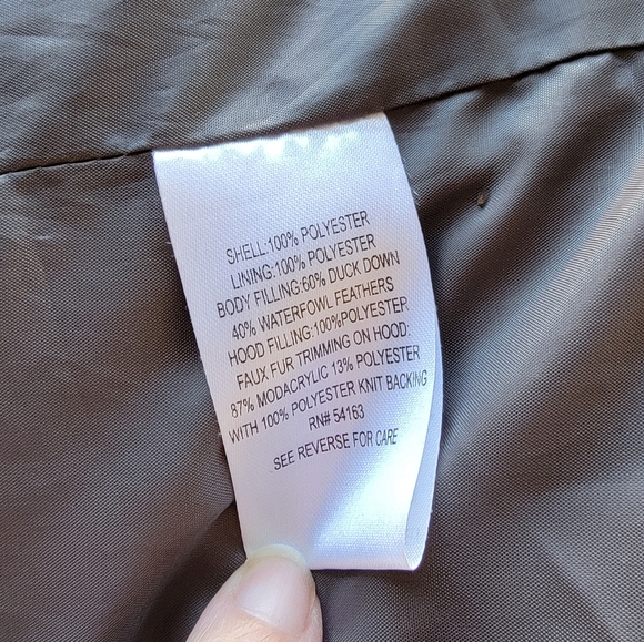 Calvin Klein Women's  grayQuilted Down Jacket Size Medium - Picture 7 of 13